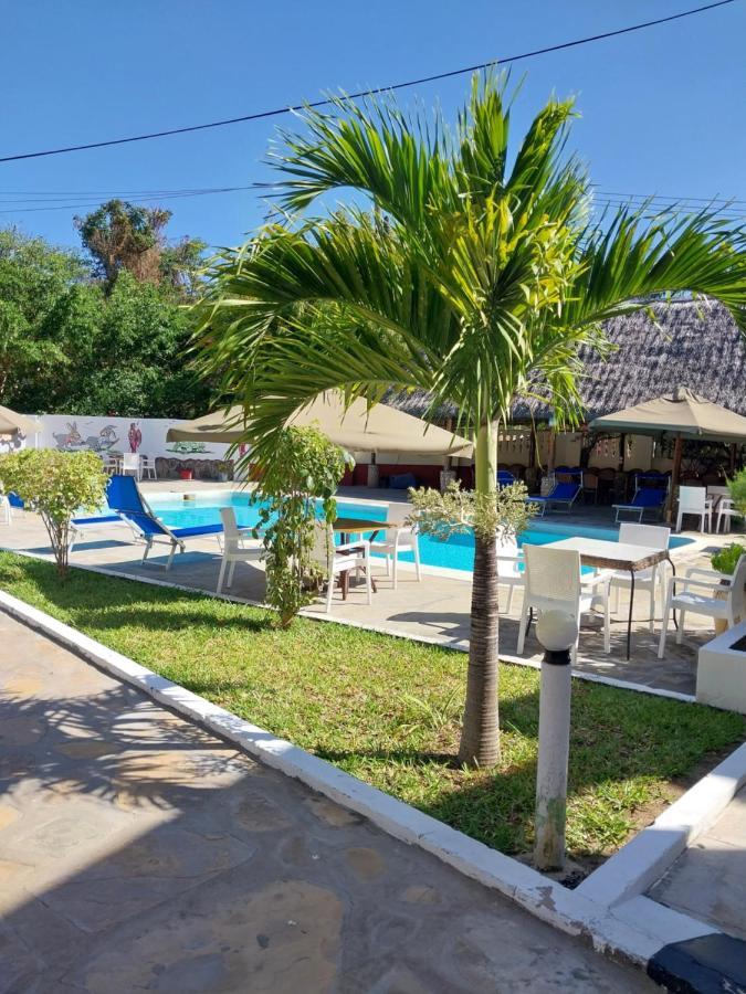 Maasai Resort Момбаса Екстериор снимка