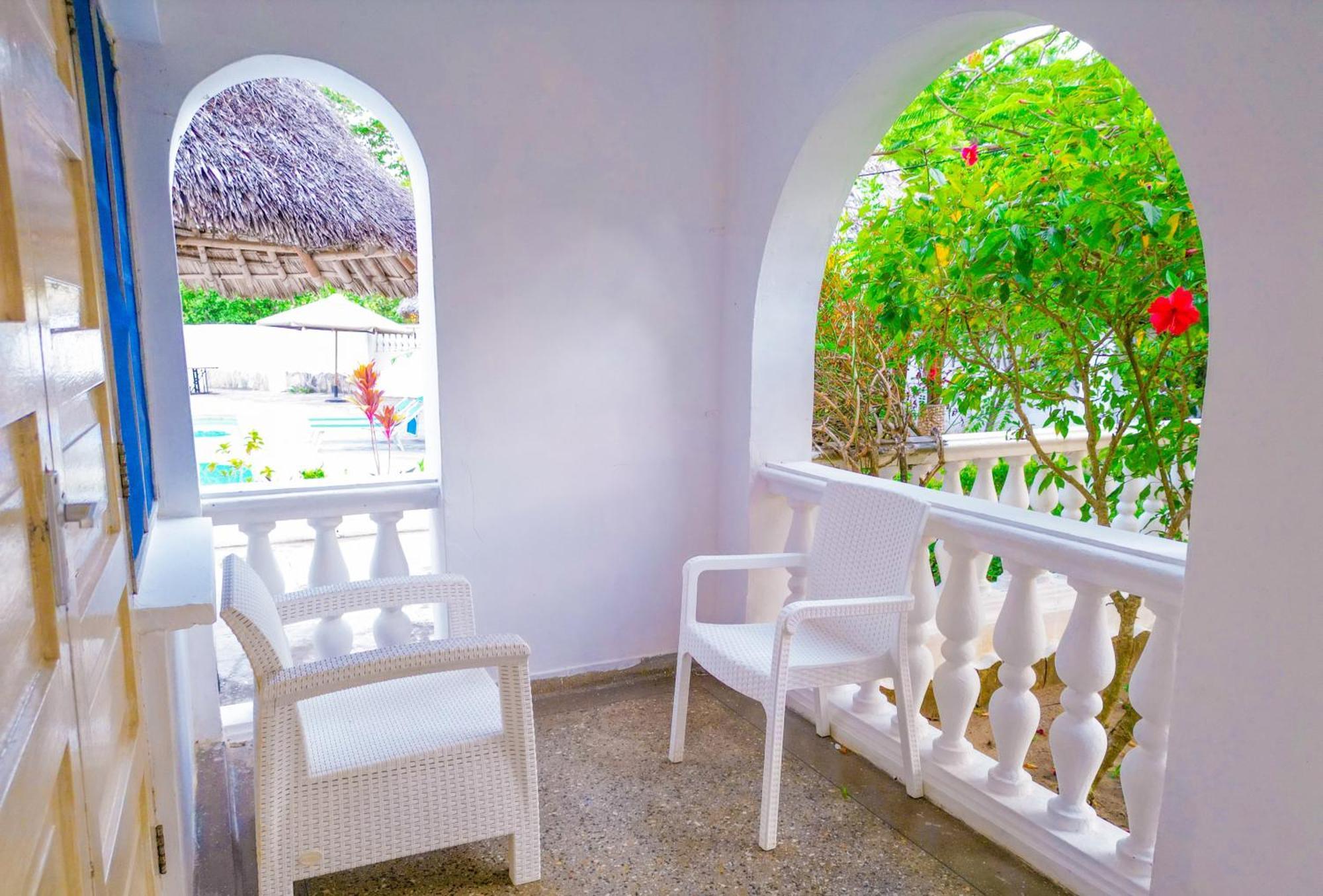 Maasai Resort Момбаса Екстериор снимка