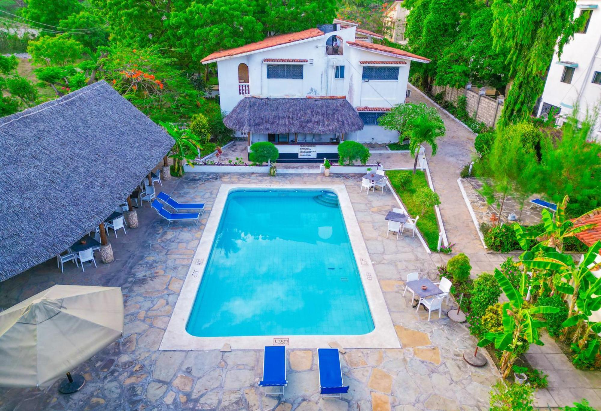 Maasai Resort Момбаса Екстериор снимка